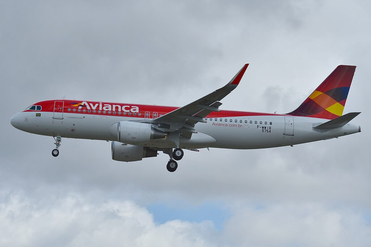 1200px-airbus_a320-200_avianca_brasil_one_f-wwib_-_msn_5754_-_will_be_pr-ons_9719644134.jpg