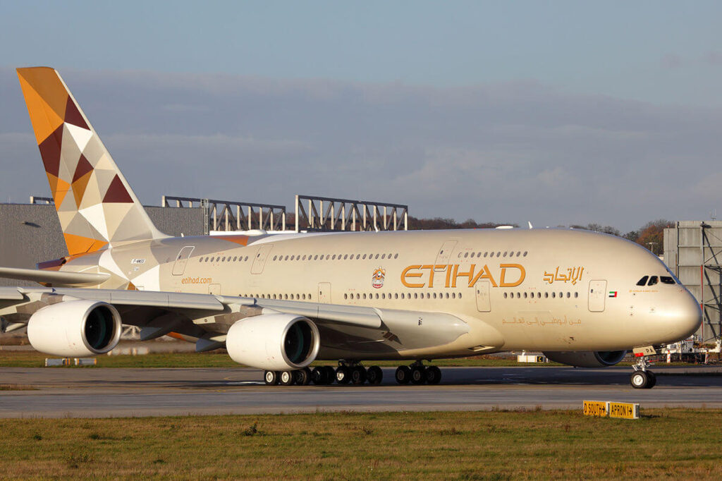 1200px-etihad_airways_airbus_a380-861_at_finkenwerder.jpg
