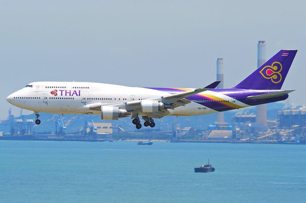 1200px thai airways international boeing 747 400 hs tgohkg04082011 615gp 6207799792jpg 1200px-thai_airways_international_boeing_747-400_hs-tgo@hkg04.08.2011_615gp_6207799792.jpg