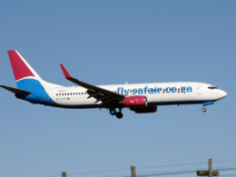 FlySafair B737-844