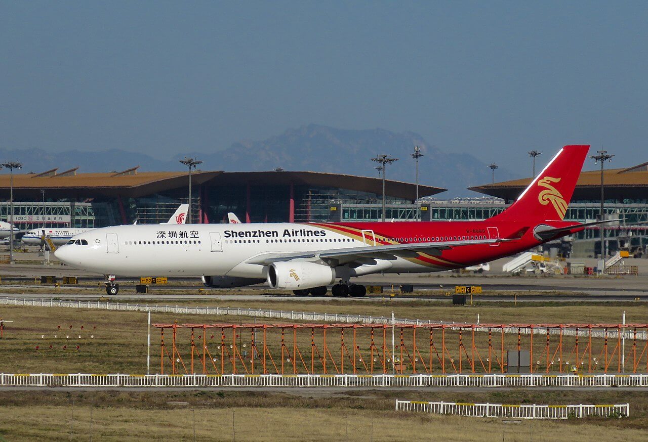 1280px-b-8865@pek_20171103122039.jpg