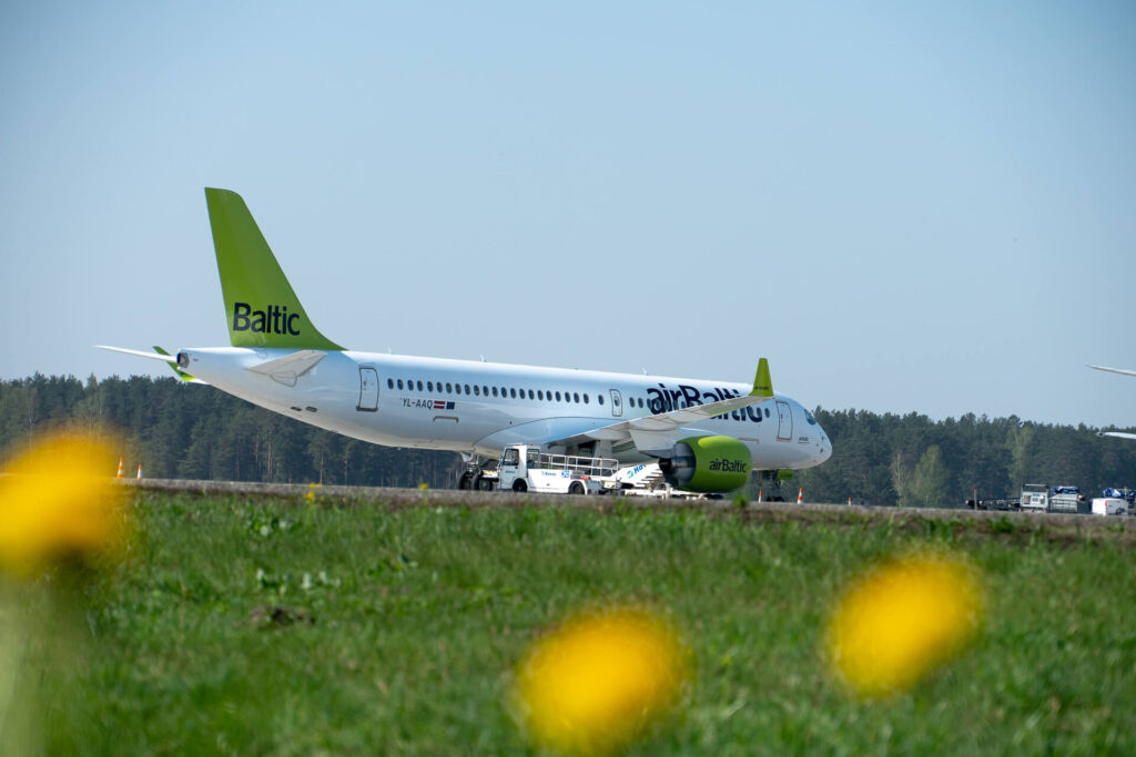 2019 04 27 airbaltic 17th a220 300 1jpg 2019_04_27_airbaltic_17th_a220-300_1.jpg