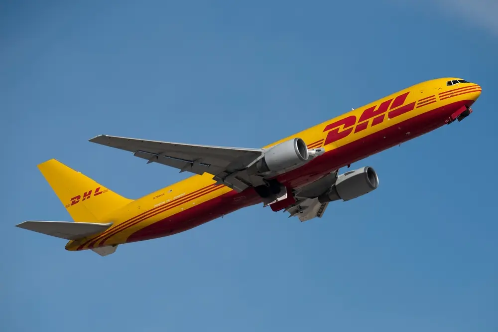 Phoenix,Sky,Harbor,Airport,,3-10-2023,Phoenix,,Az,Dhl,Express,Boeing