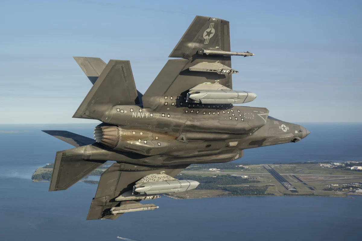 A US Navy F 35C fighter conducting a flight test with the LRASM missile A US Navy F-35C fighter conducting a flight test with the LRASM missile