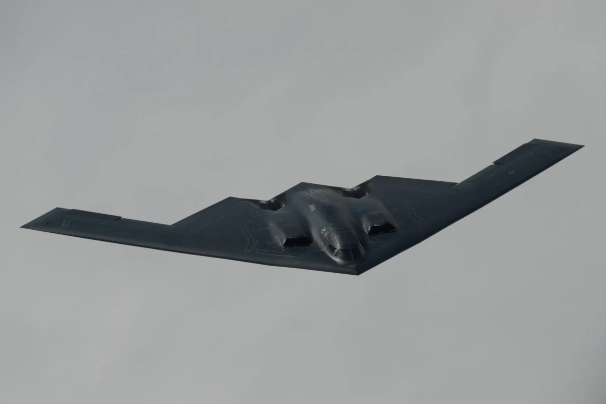 A B 2 Spirit strategic bomber A B-2 Spirit strategic bomber