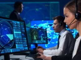 Workplace,Of,The,Air,Traffic,Controllers,In,The,Control,Tower.