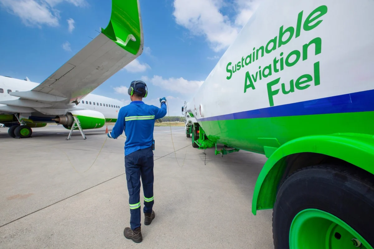 SustainableAviationFuelsafTechnicianRefuelingPrivateJetWithSaf Sustainable,Aviation,Fuel,(saf).,Technician,Refueling,Private,Jet,With,Saf