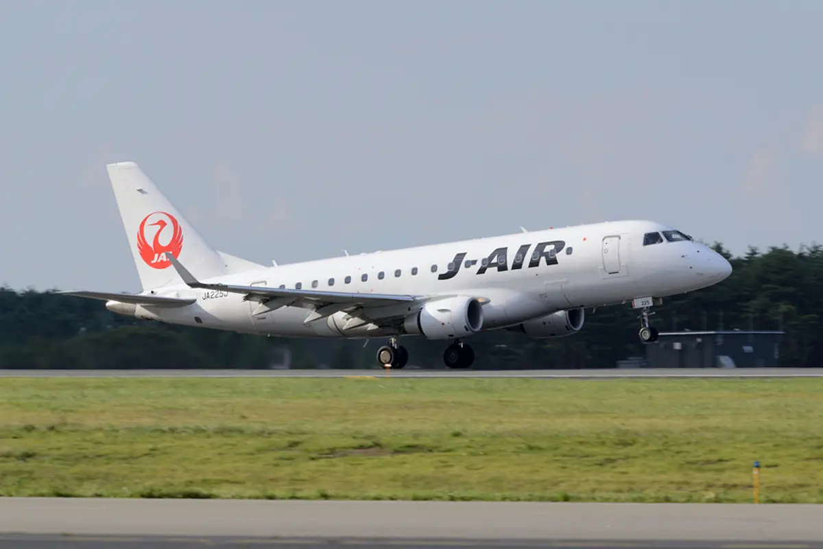JAL Embraer JAL Embraer