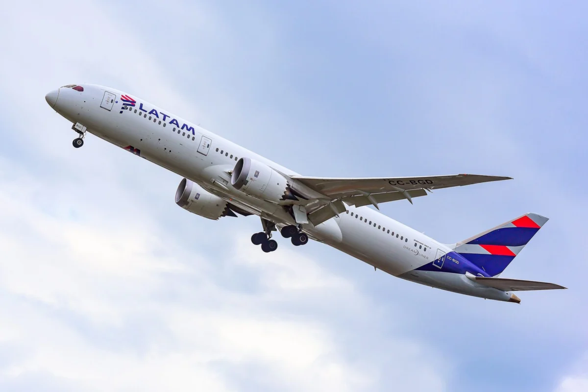 LATAM Airlines Boeing 787 9 LATAM Airlines Boeing 787 9