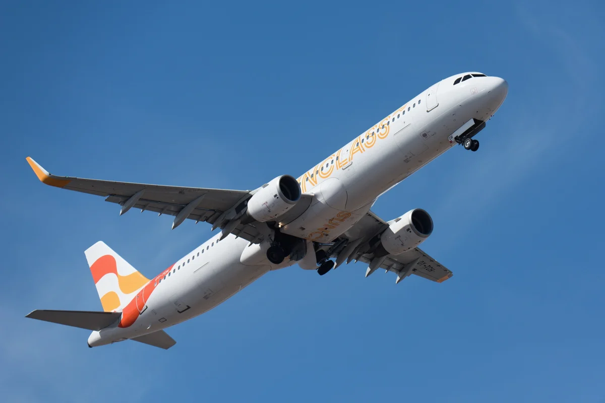 Sunclass Airbus A321 211 Sunclass Airbus A321 211