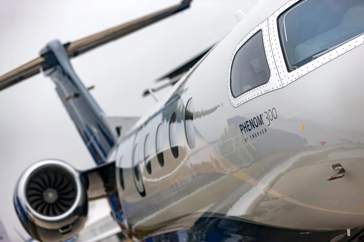 Embraer Phenom 300 Embraer Phenom 300