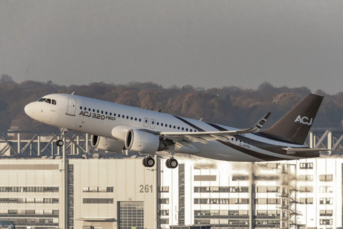 Airbus ACJ320neo Airbus ACJ320neo