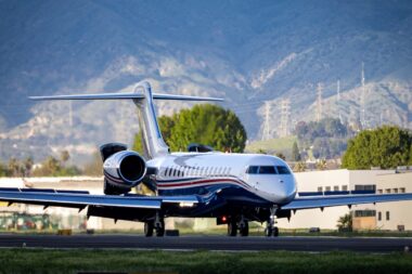 Bombardier Global 7500 landing at Van Nuys