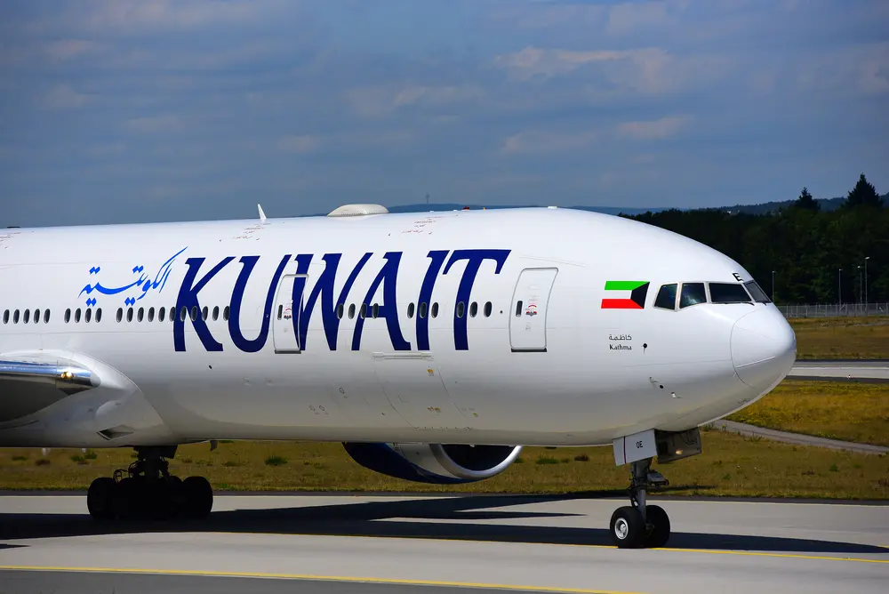 Frankfurtgermany july21KuwaitAirwaysBoeing777LandsAtFrankfurtAirport Frankfurt,germany-july,21:,Kuwait,Airways,Boeing,777,Lands,At,Frankfurt,Airport