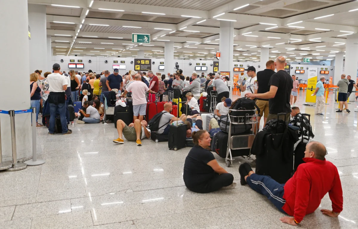 Stranded passengers at airport Stranded passengers at airport