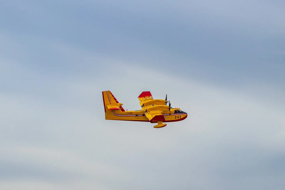 Canadair CL 415 Super Scooper Canadair CL-415 ‘Super Scooper’