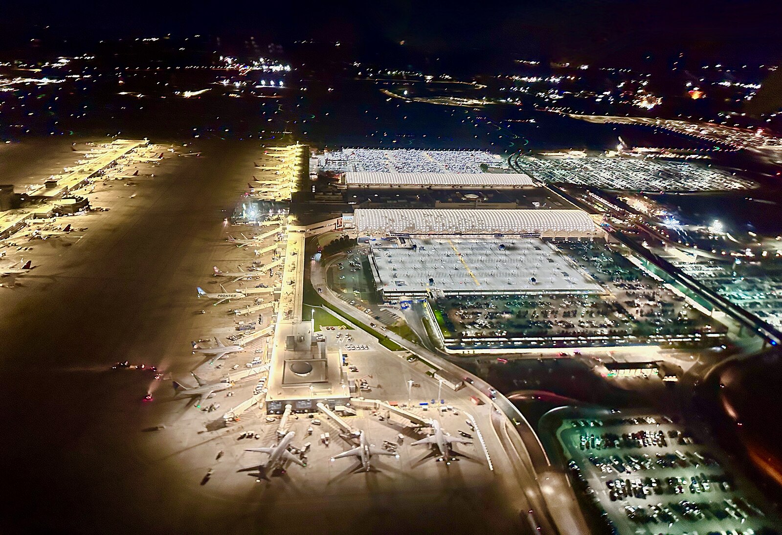 Top 10 busiest airports in the world by flights 2024