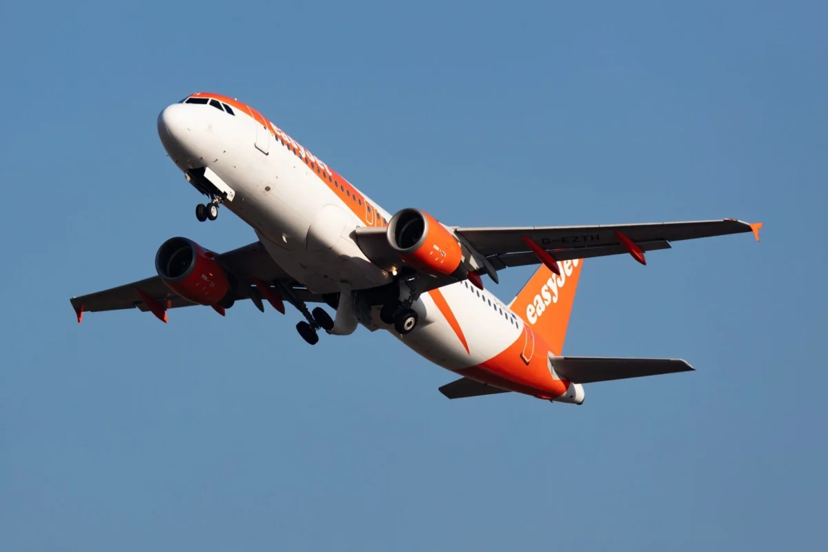 EasyJet A320 aircraft EasyJet A320 aircraft