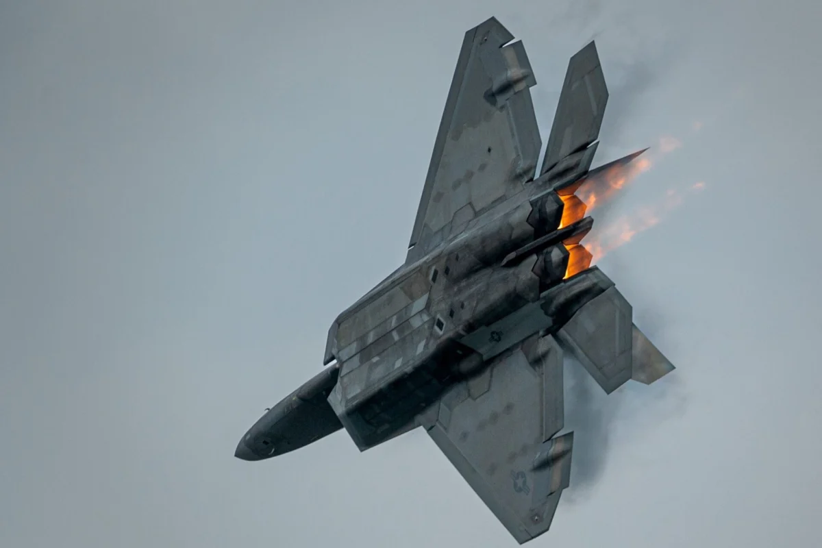Lockheed Martin F 22 Raptor in flight Lockheed Martin F 22 Raptor in flight