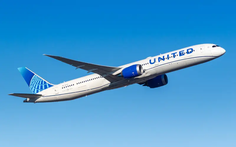 United 787