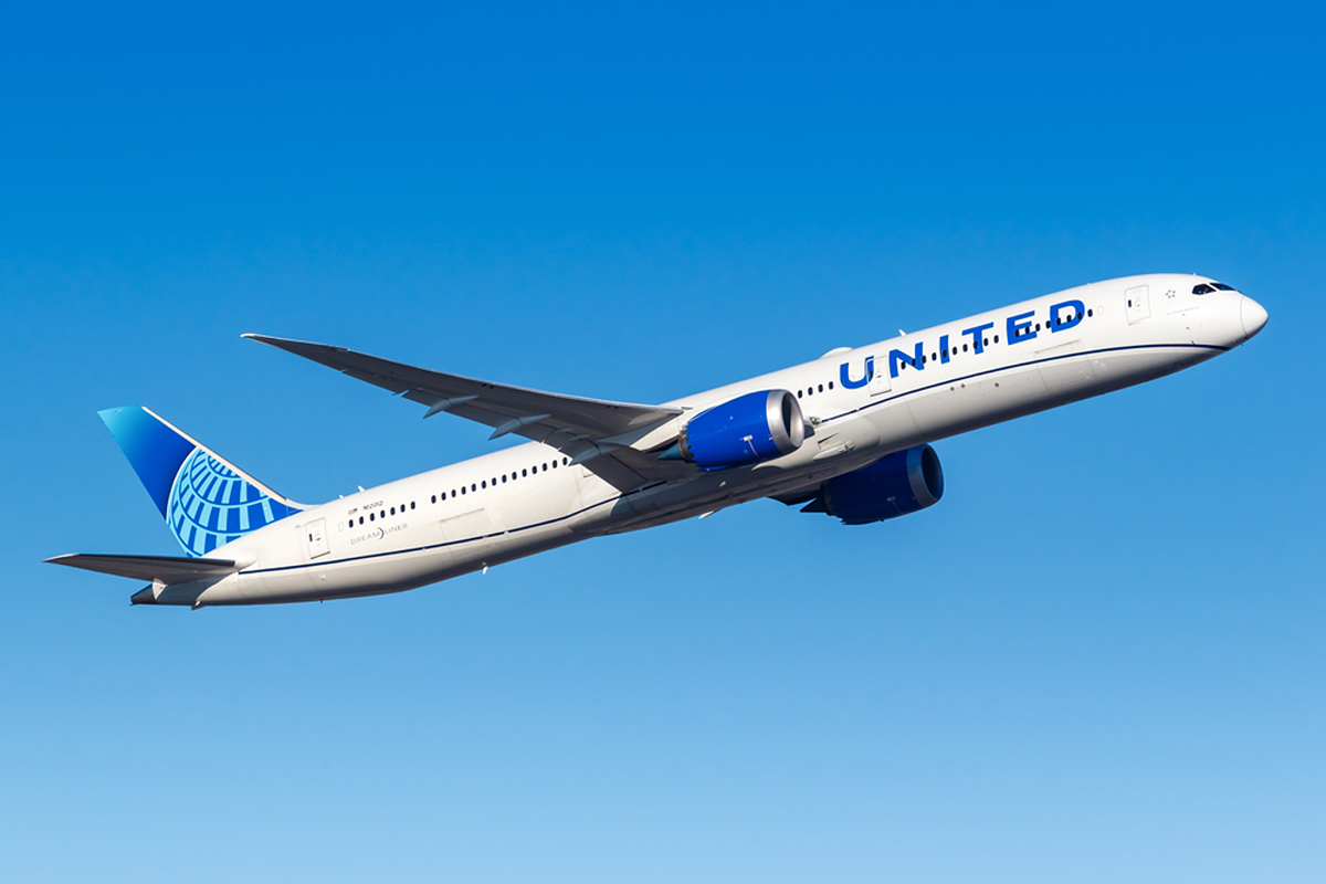 United 787