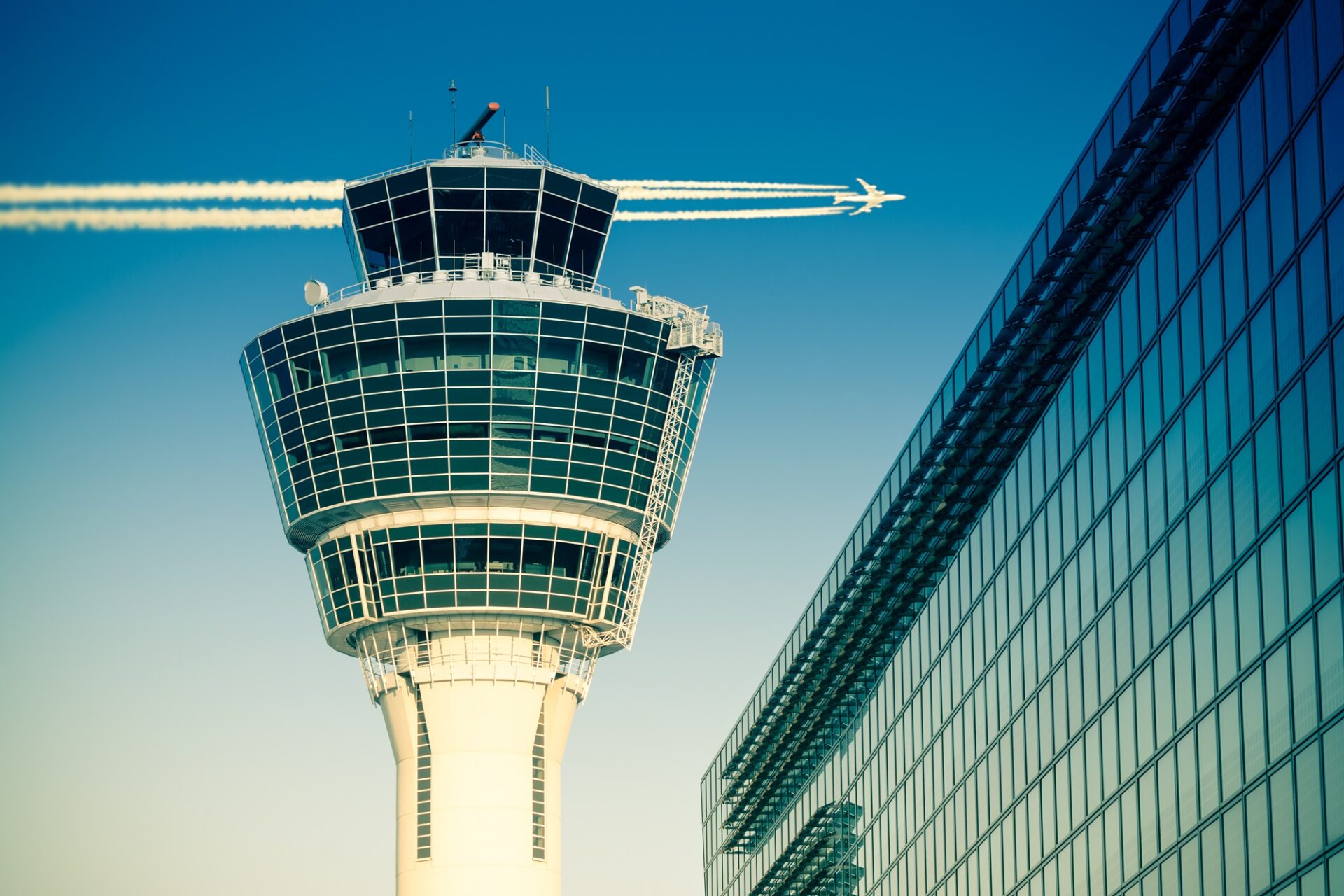 FlightsManagementAirControlTowerAndPassengerTerminalInMunich Flights,Management,Air,Control,Tower,And,Passenger,Terminal,In,Munich