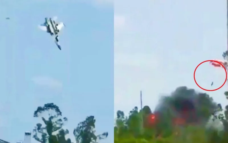 Chinese J 15 fighter jet crashes in Hainan Province