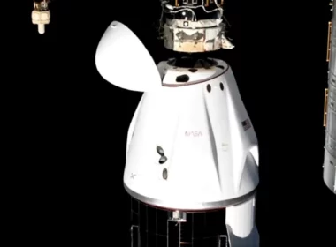 NASA astronauts SpaceX Dragon