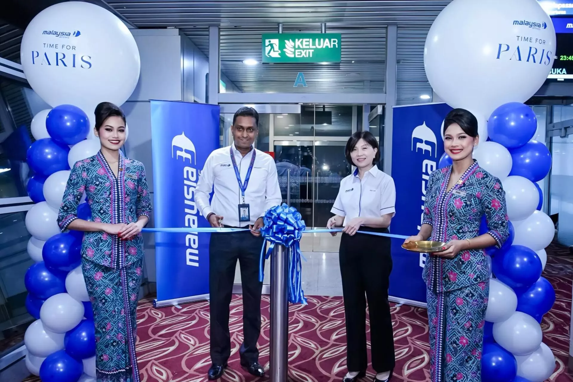 Malaysia Airlines returns to Paris