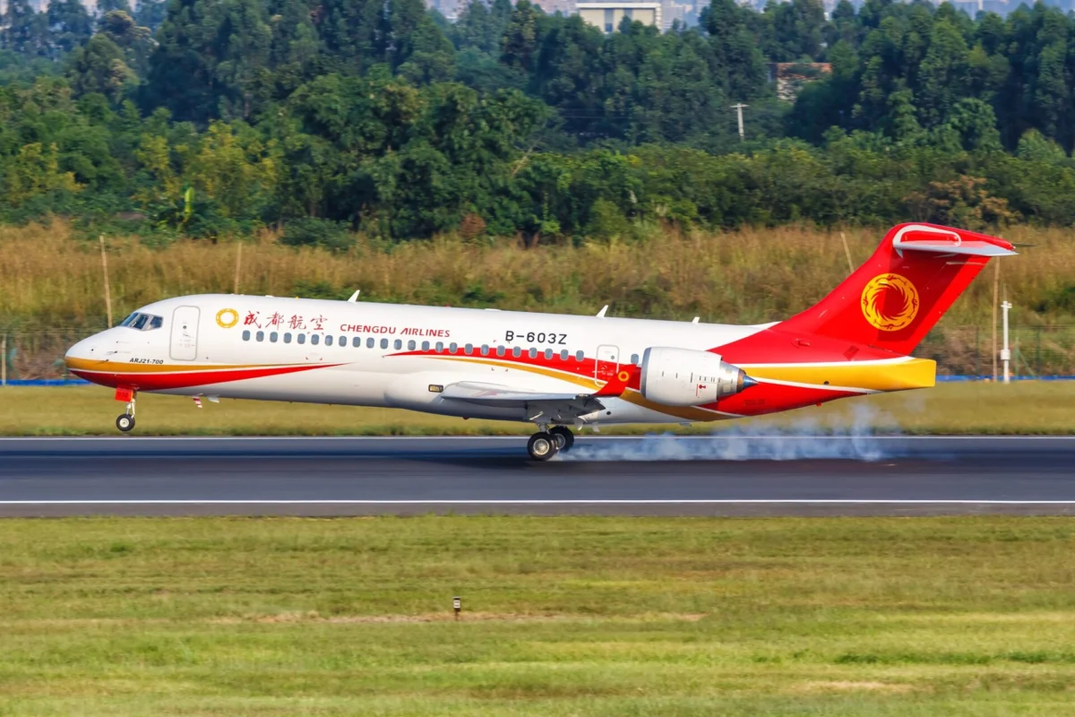 Chinas Chengdu Airlines COMAC ARJ21 700 to be leased by VietJet Chinas Chengdu Airlines COMAC ARJ21 700 to be leased by VietJet
