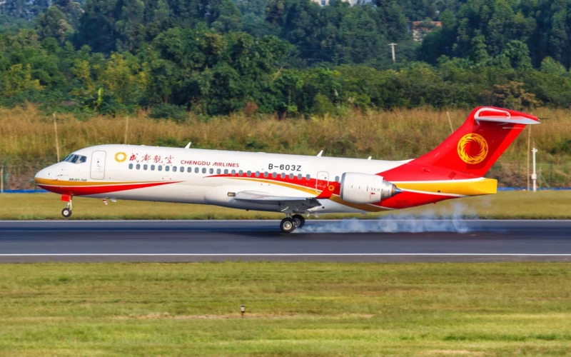 Chinas Chengdu Airlines COMAC ARJ21 700 to be leased by VietJet