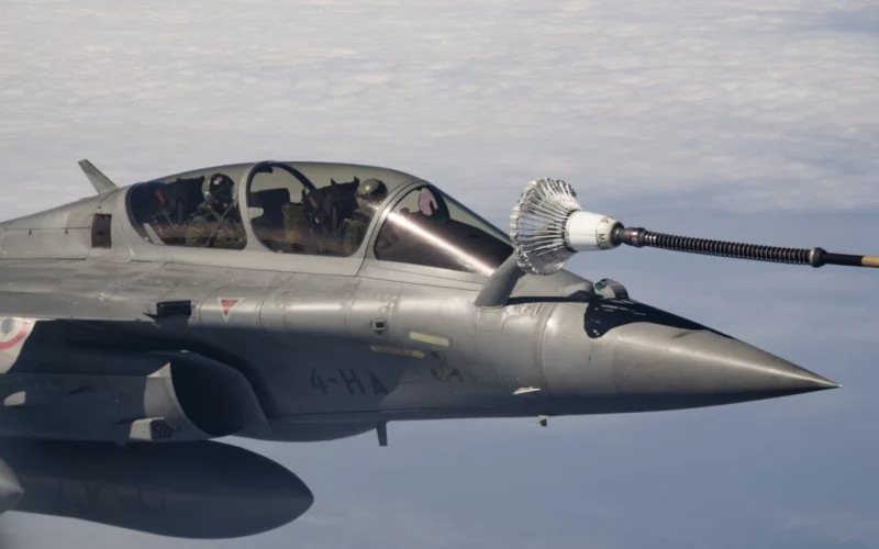 French Rafale B fighter jet receives aerial refueling
