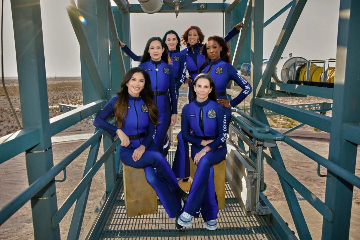 First all female crewed flight First all-female crewed flight