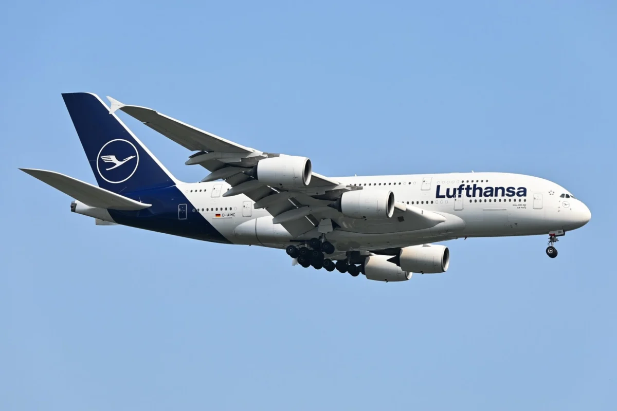 Lufthansa Airbus A380 800 D AIMC Lufthansa Airbus A380 800 D AIMC