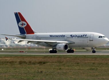 Yemenia Airbus 7O-ADJ