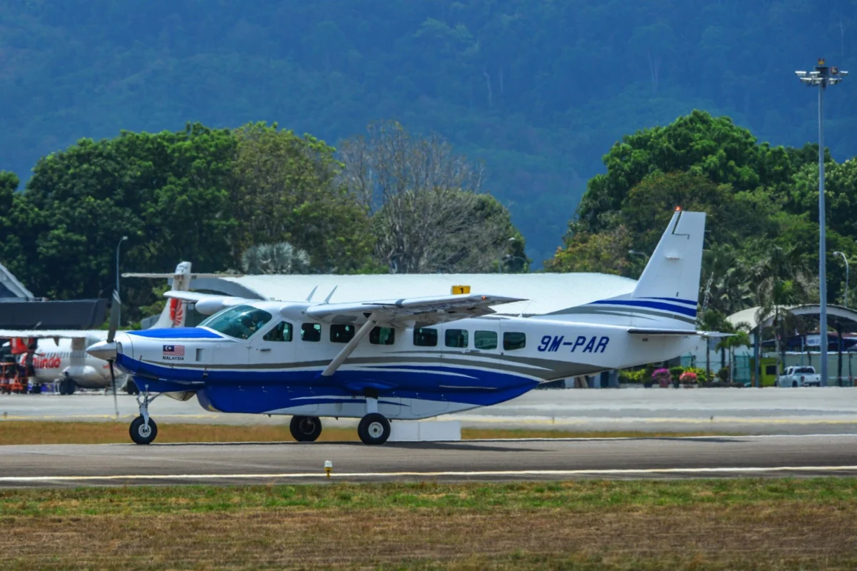 Cessna 208B Grand Caravan EX Cessna 208B Grand Caravan EX