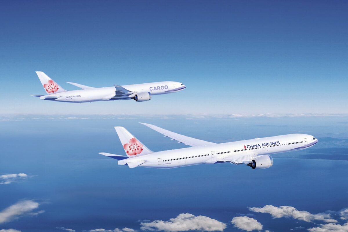 Boeing rendering of a 777 9 and 777 8F in China Airlines livery China Airlines Boeing order 777X
