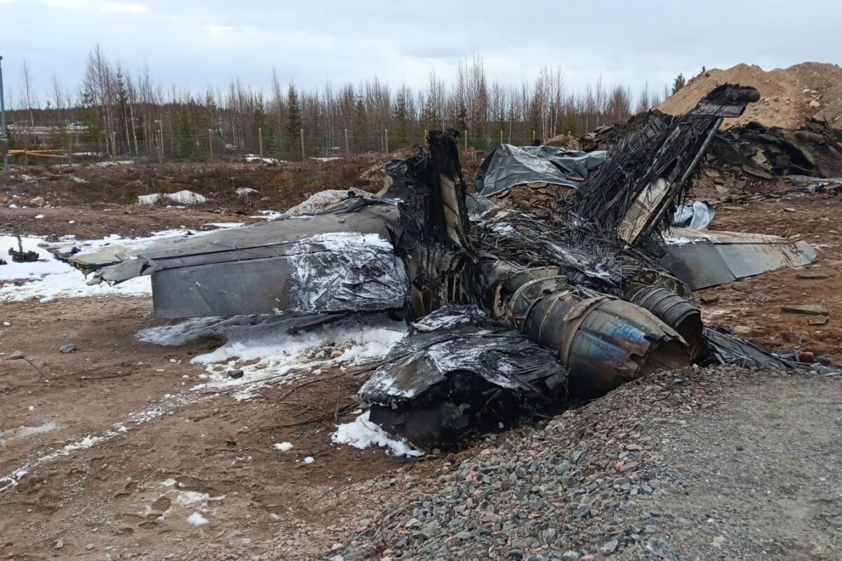 The crash site of a Finnish Hornet fighter jet in Rovaniemi airport