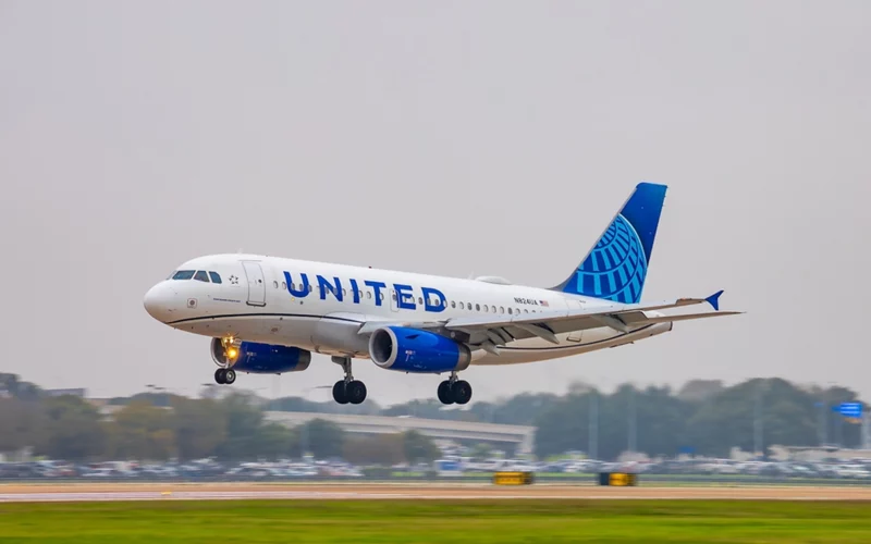 United A319