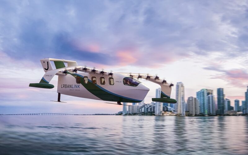 REGENT Seaglider in Urbanlink livery