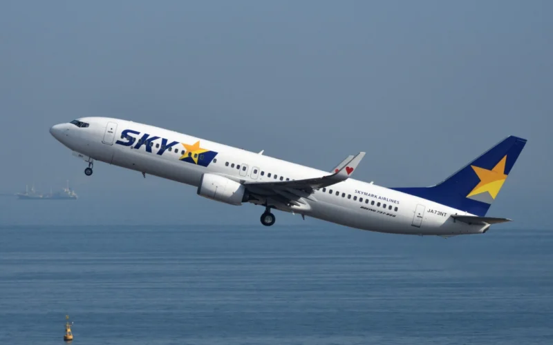Skymark Airlines Boeing B737 800