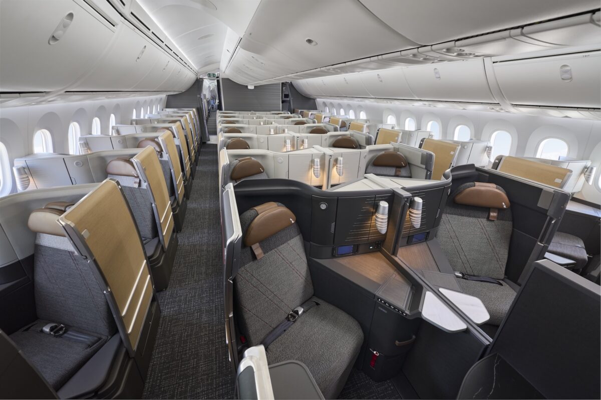 American Airlines 787 9P Flagship Suite 