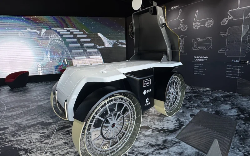 MONA LUNA rover