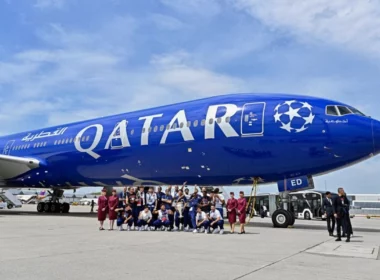 Qatar Airways flies PSG home on a special liveried B777