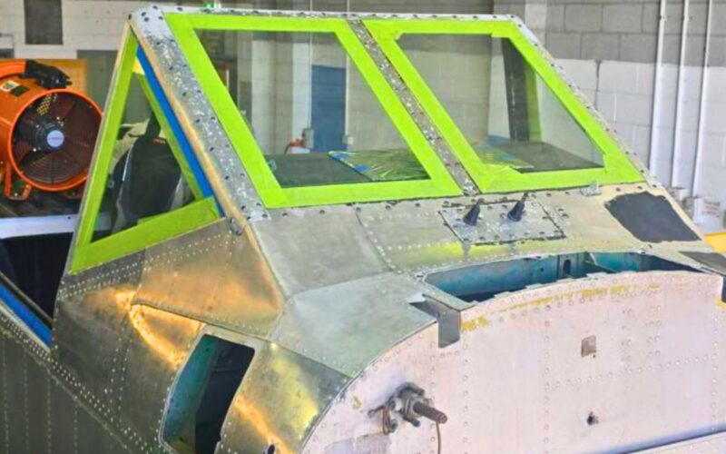 RAAF discovers paint removal tech