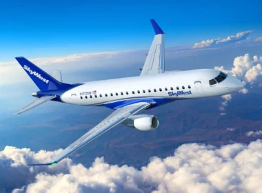 SkyWest Embraer order Paris