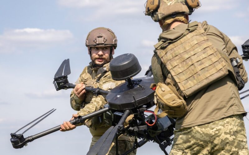 Ukrainian soldiers carrying a Baba Yaga heavy drone Ukrainian soldiers carrying a Baba Yaga heavy drone