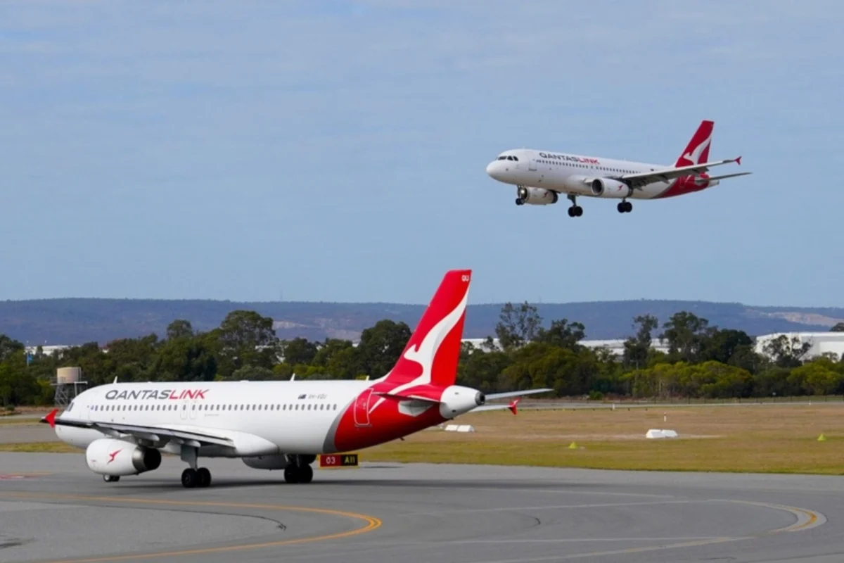 qantaslink to replace fokker with embraer qantaslink to replace fokker with embraer