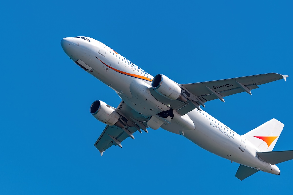 TUS Airways A320 TUS Airways A320