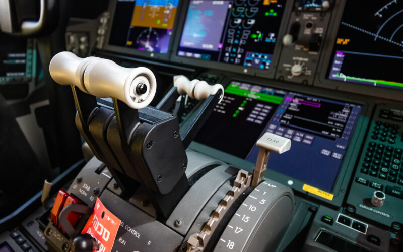 Boeing 787 fuel switches